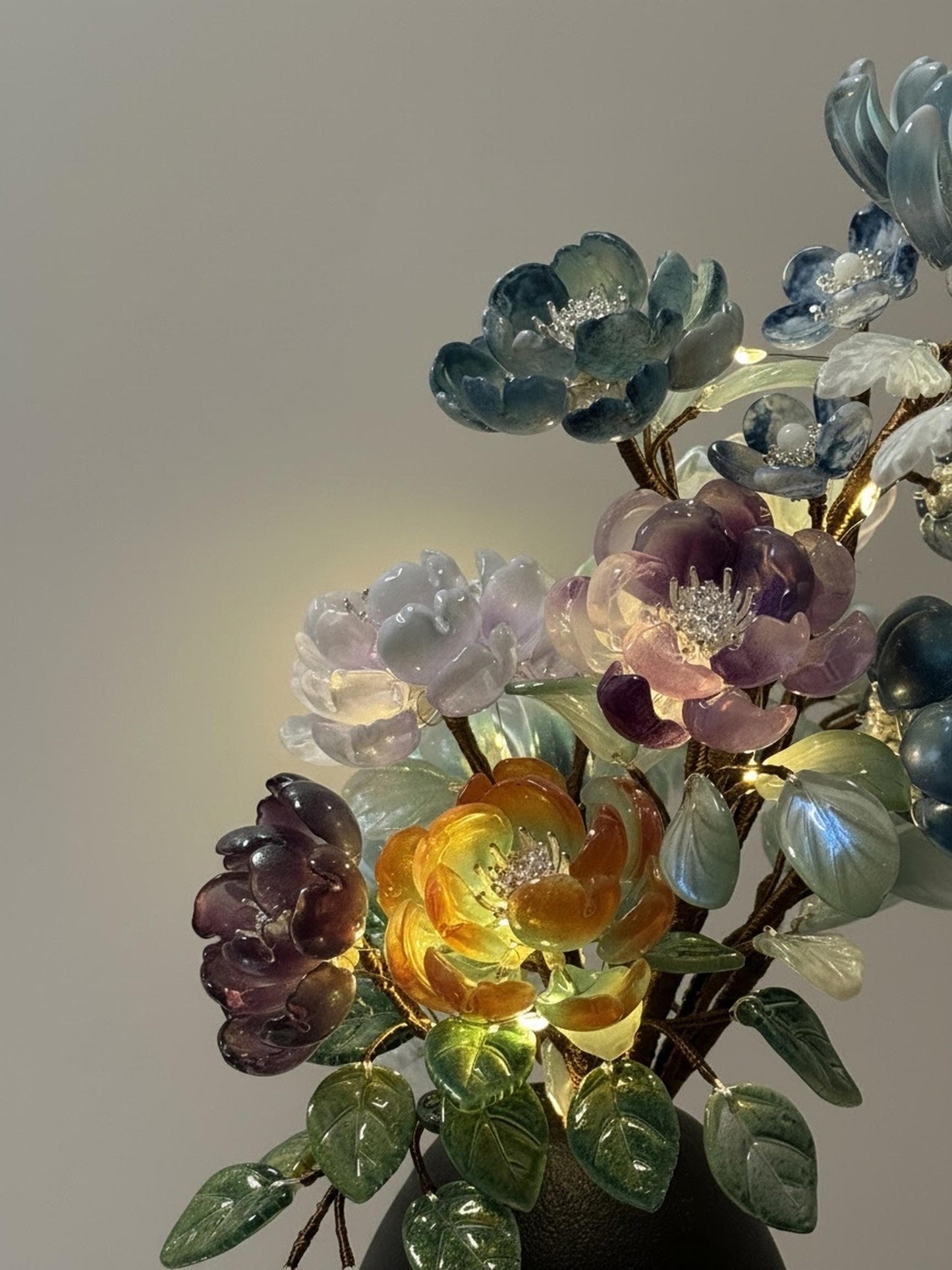 Glass flower bouquet detail
