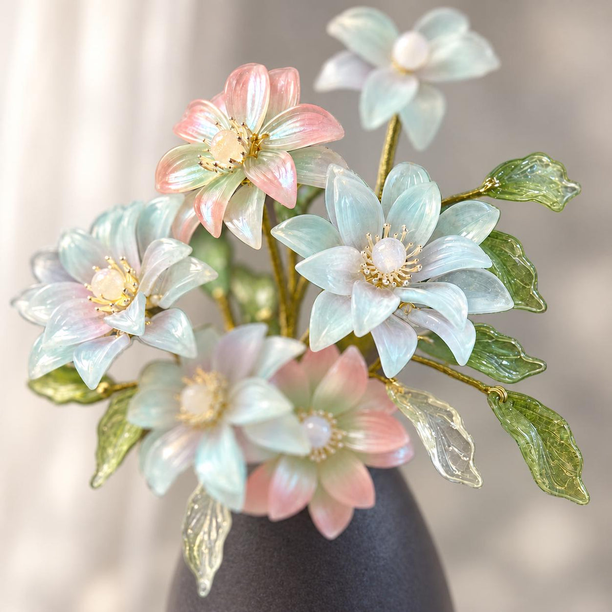 Glass lily arrangement view 9